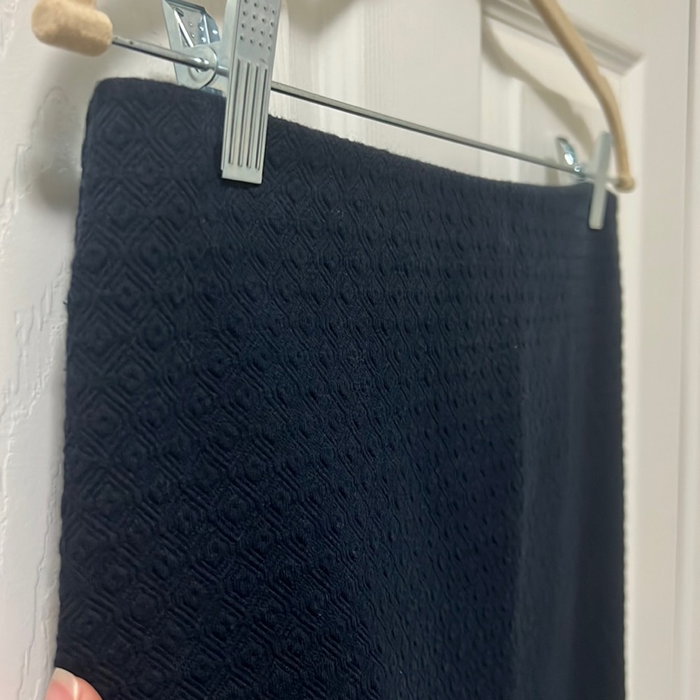 LOFT Navy Soft Jacquard Texture Pull On Stretch Pencil Skirt - S
